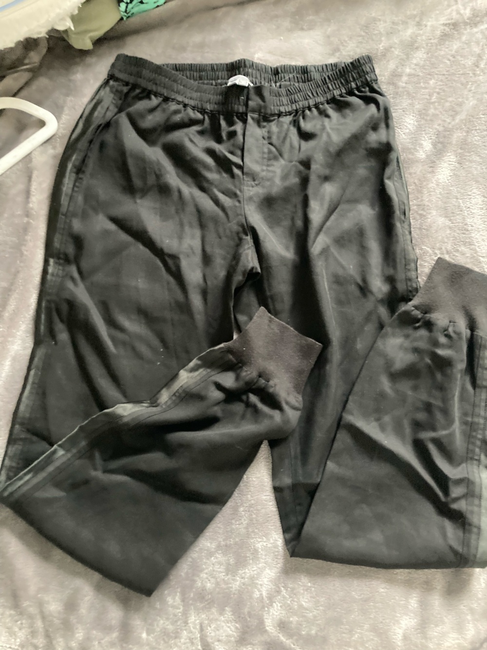 Vince. Women’s black satin tuxedo jogger pants size XS / XL youth